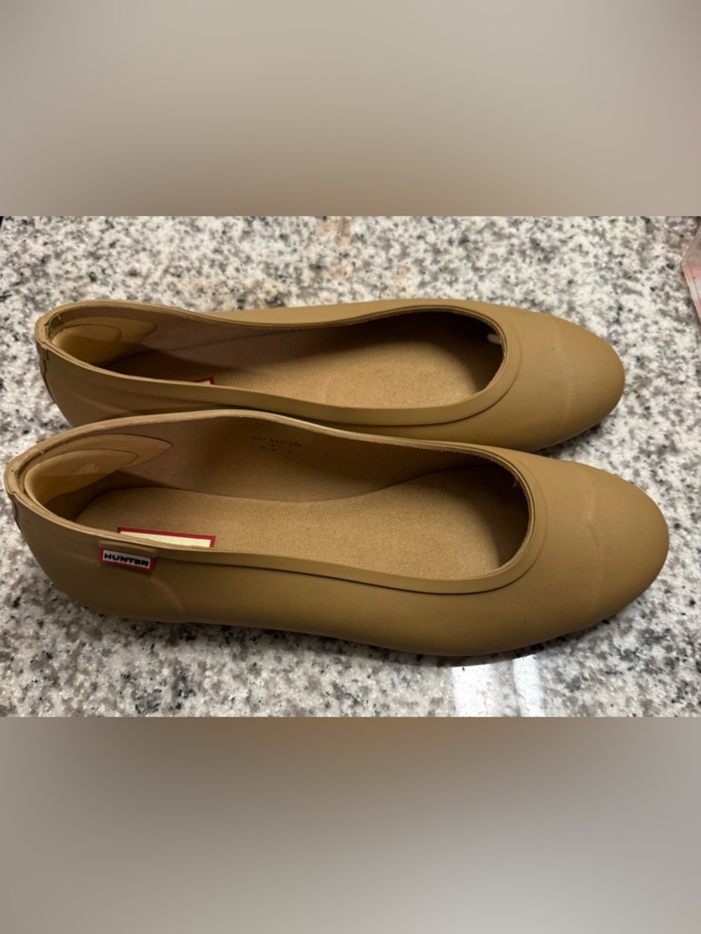 Hunter Women’s Tan Rubber Ballet Flats size 40 us 9 - Picture 9 of 9